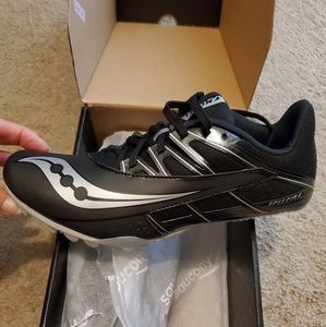 NIB saucony track spikes